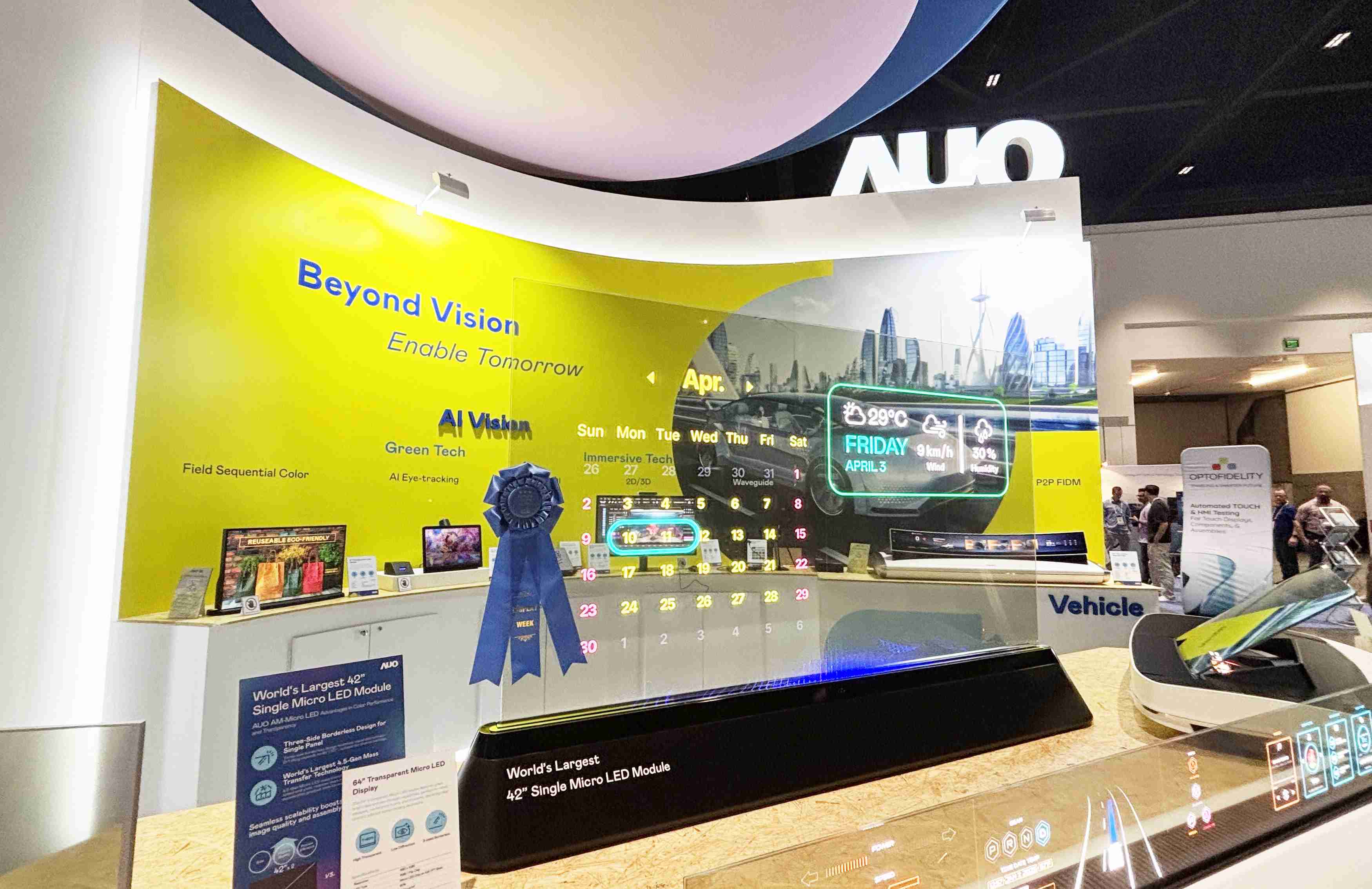 z6mg·人生就是博64吋透明Micro LED显示器获〝最佳Micro LED技术应用奖〞，，，其绝妙的透明穿透特性，，同时具备1,000 nits的高亮度表现，，，，并透过精细的无缝拼接延伸，，可依需求灵活应用于多元场域，，，展现出Micro LED显示技术划时空的无限潜力